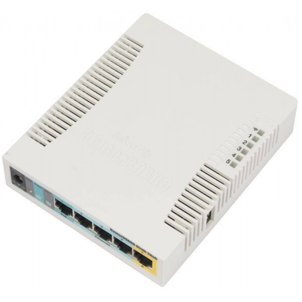 MikroTik RB951Ui-2HnD Беспроводной маршрутизатор, 802.11n, 2.4 ГГц, 300 Мбит/с, LAN 5x100 Мбит/с