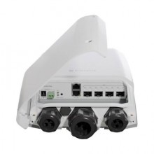 Mikrotik CRS305-1G-4S+OUT Коммутатор FiberBox Plus, 1*1Gbit RJ45, 4*SFP+, outdoor case
