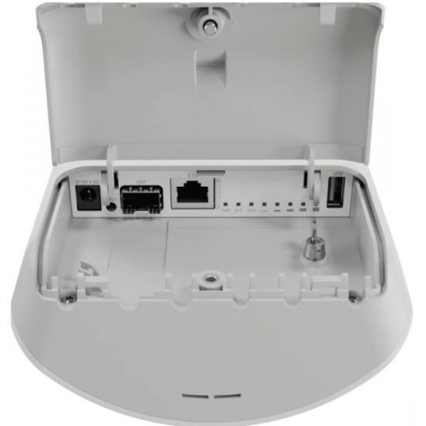 MikroTik L22UGS-5HaxD2HaxD-15S Точка доступа mANTBox ax 15s, 2,5/5 ГГц, до 2974 Мбит/с, LAN 1х1 Гбит, PoE, SFPх2,5Гбит