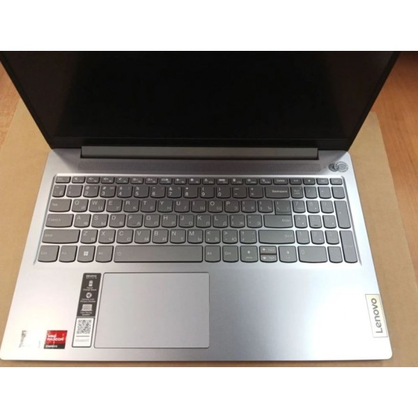 Ноутбук Lenovo IP3 Slim 15AMN8 15.6